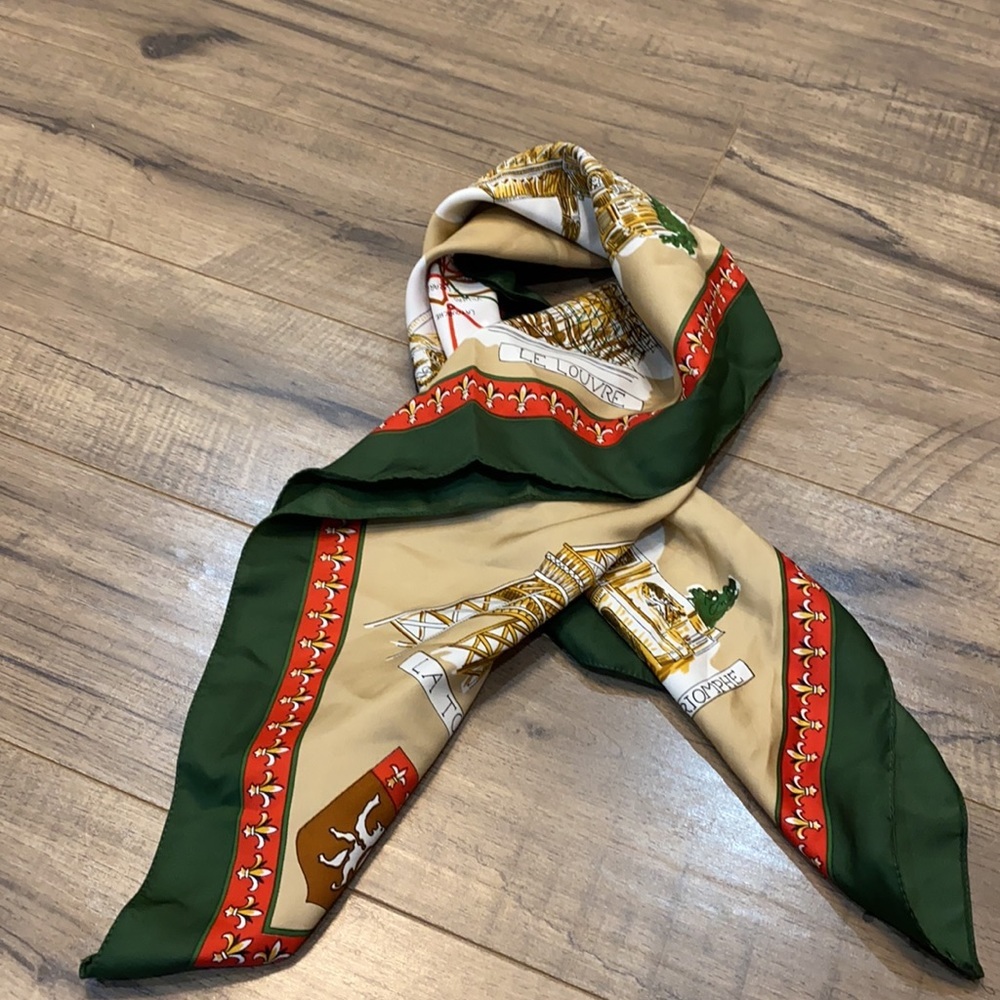 Scarf - Picture 2 of 11